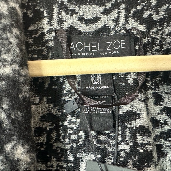 NWT Rachel Zoe Black Abstract Knit Sweater Poncho Womens One Size - Picture 4 of 4